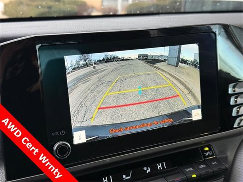 Used 2025 Toyota Camry SE image 24