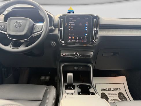 Used 2026 Volvo XC40 B5 Core w/ Protection Package Premier AWD/4WD image 28