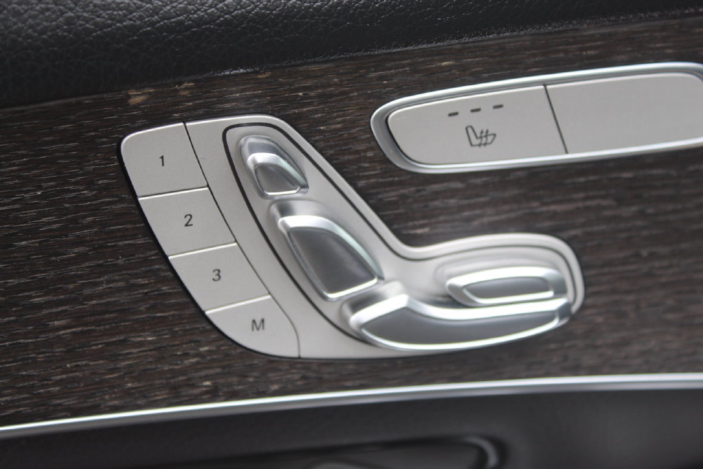 Used 2020 Mercedes-Benz GLC 300 image 13