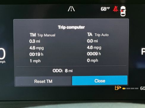 New 2026 Volvo XC40 B4 Core w/ Climate Package image 30