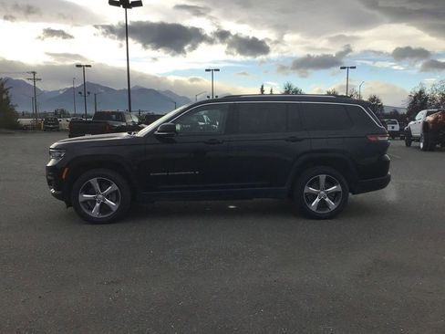Used 2022 Jeep Grand Cherokee L Limited image 1