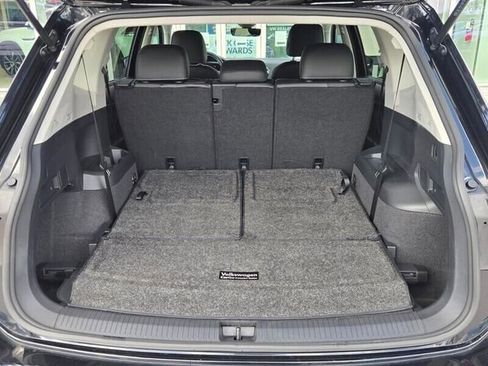 Used 2023 Volkswagen Tiguan SE FWD image 14