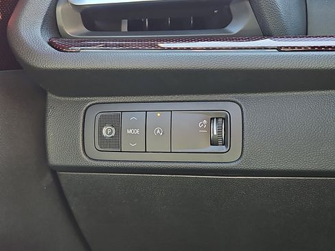 New 2027 Chevrolet Traverse RS FWD image 15