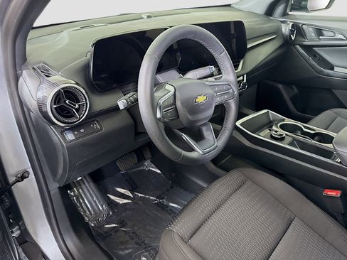 Used 2026 Chevrolet Equinox LT image 23