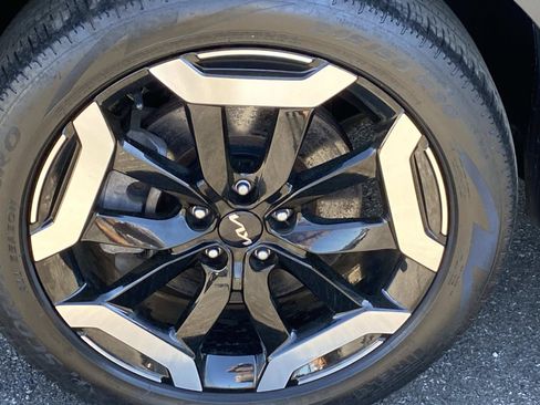 Used 2023 Kia Telluride S AWD/4WD image 28