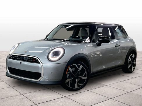 Used 2025 MINI Cooper S image 1