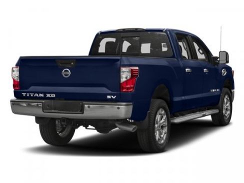 Used 2017 Nissan Titan SV image 5
