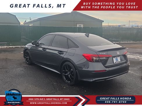 Used 2023 Honda Civic Sport image 5