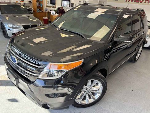 Used 2011 Ford Explorer Limited w/ 302A Rapid Spec Order Code image 6