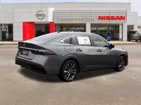 New 2026 Nissan Sentra SL w/ Floor Mat Package image 3