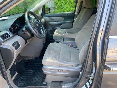 Used 2013 Honda Odyssey EX image 9