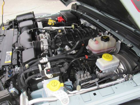 Used 2024 Jeep Wrangler Unlimited Rubicon image 16