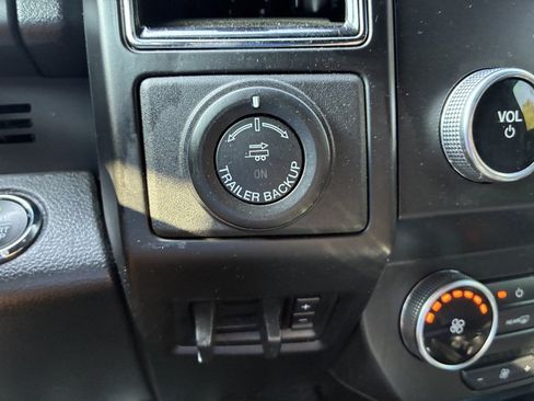 Used 2020 Ford Expedition XL AWD/4WD image 10