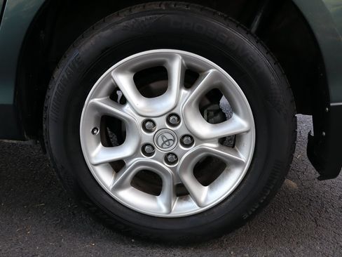 Used 2005 Toyota Sienna LE w/ LE Pkg 4 AWD/4WD image 40