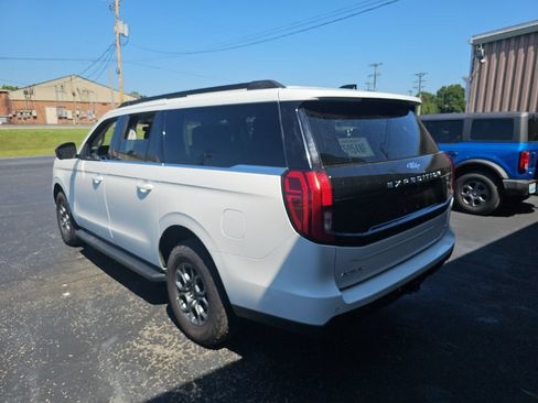 Used 2025 Ford Expedition Max Active AWD/4WD image 6