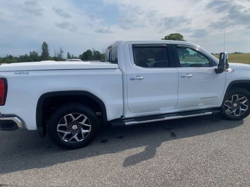 Used 2023 GMC Sierra 1500 SLT w/ SLT Premium Plus Package AWD/4WD image 9