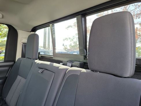 Used 2020 Nissan Titan SV w/ SV Convenience Package image 15