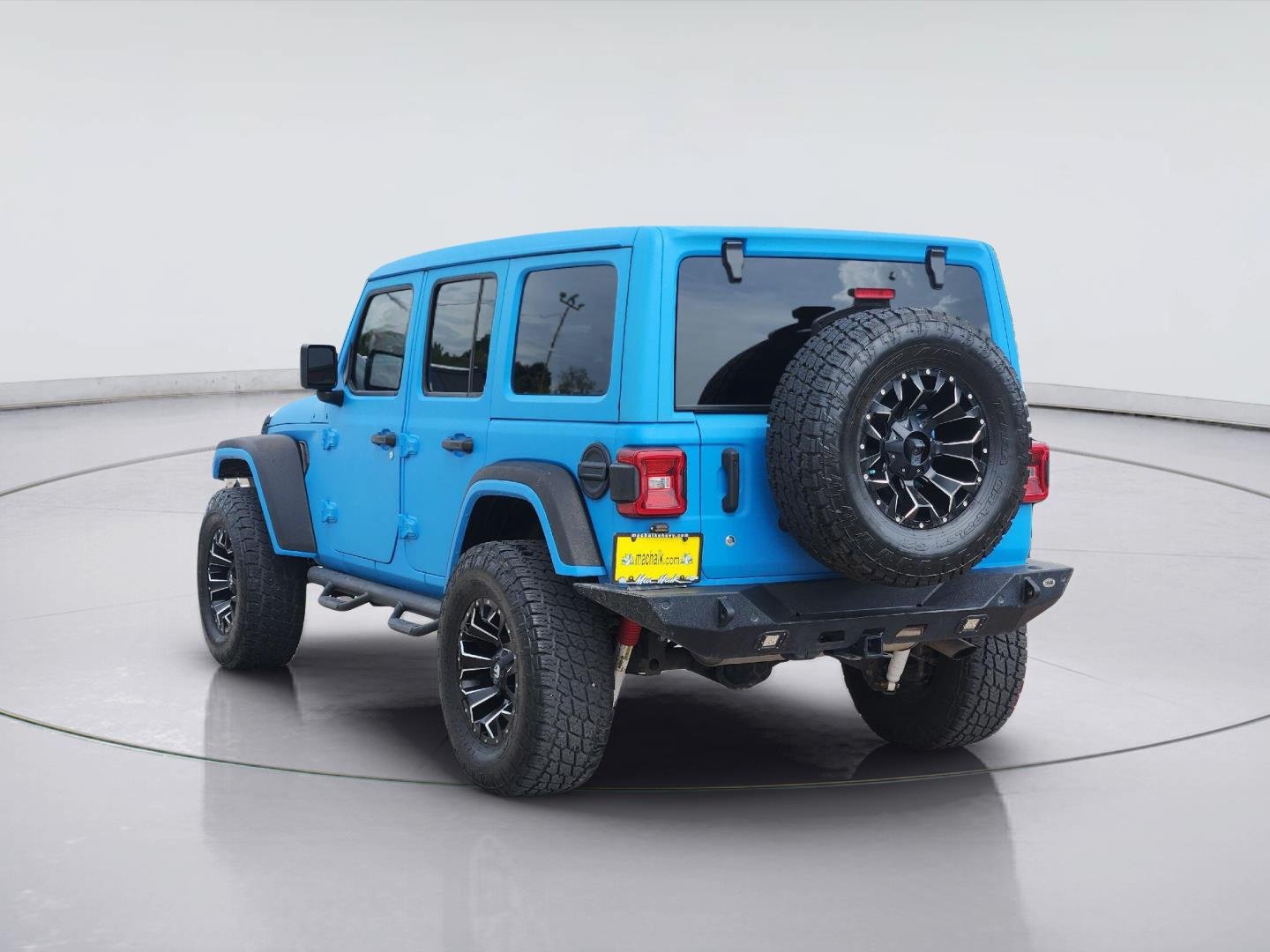 Used 2019 Jeep Wrangler Unlimited Sahara AWD/4WD image 7