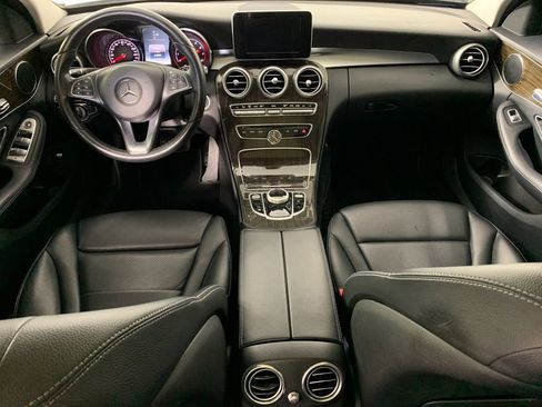 Used 2017 Mercedes-Benz C 300 Sedan image 34