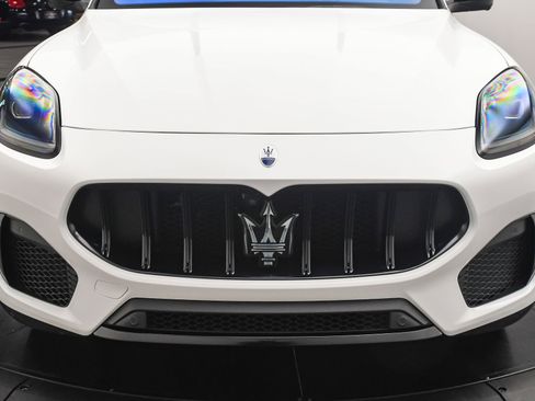 New 2025 Maserati Grecale Modena image 26