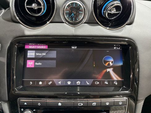 Used 2019 Jaguar XJ L Portfolio image 82
