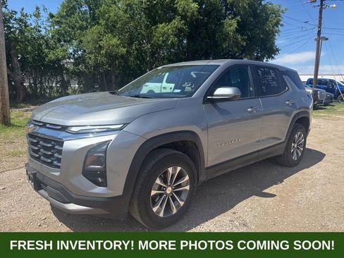 Used 2025 Chevrolet Equinox LT FWD image 5