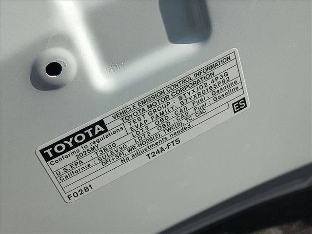 Used 2025 Toyota Grand Highlander FWD image 29