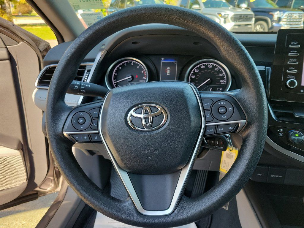 Used 2024 Toyota Camry LE FWD image 27
