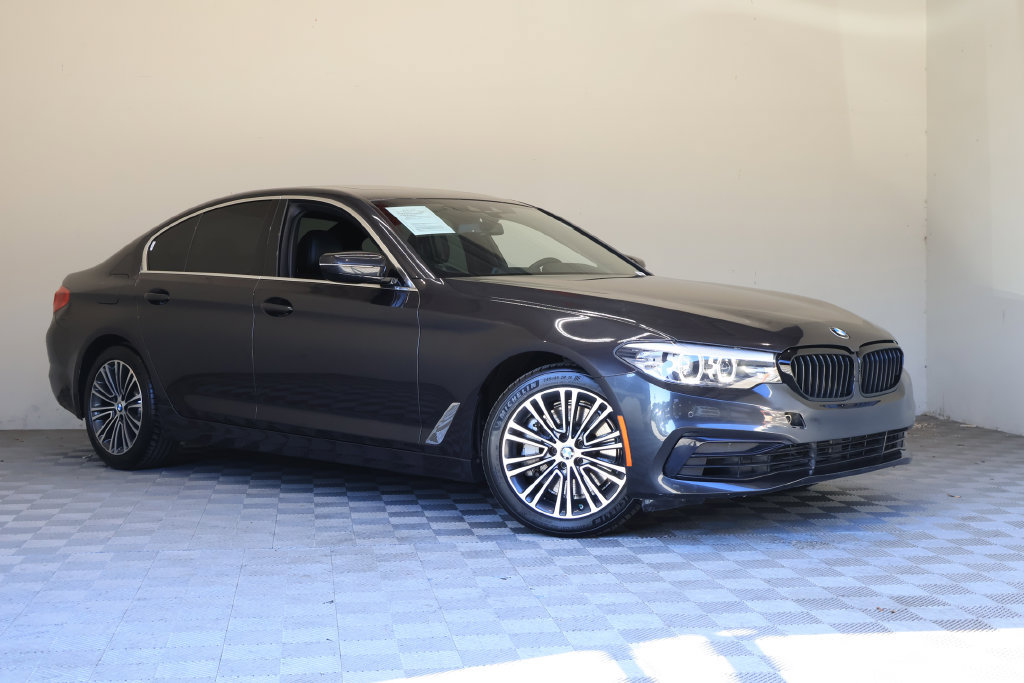 Used 2019 BMW 540i w/ Convenience Package RWD image 2