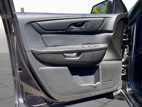 Used 2016 Chevrolet Traverse LT FWD image 22