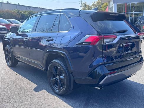 Used 2019 Toyota RAV4 XSE w/ Carpet Mat Package AWD/4WD image 5