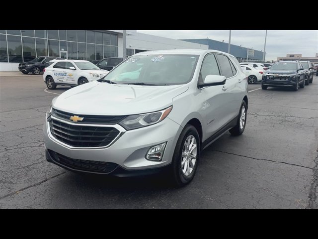 Used 2020 Chevrolet Equinox LT w/ Driver Convenience Package FWD image 4