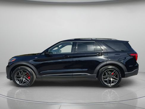 New 2026 Ford Explorer ST-Line w/ ST-Line Street Pack image 16