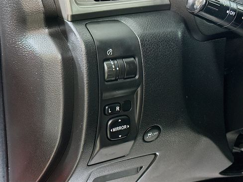 Used 2010 Subaru Forester 2.5X Limited AWD/4WD image 10