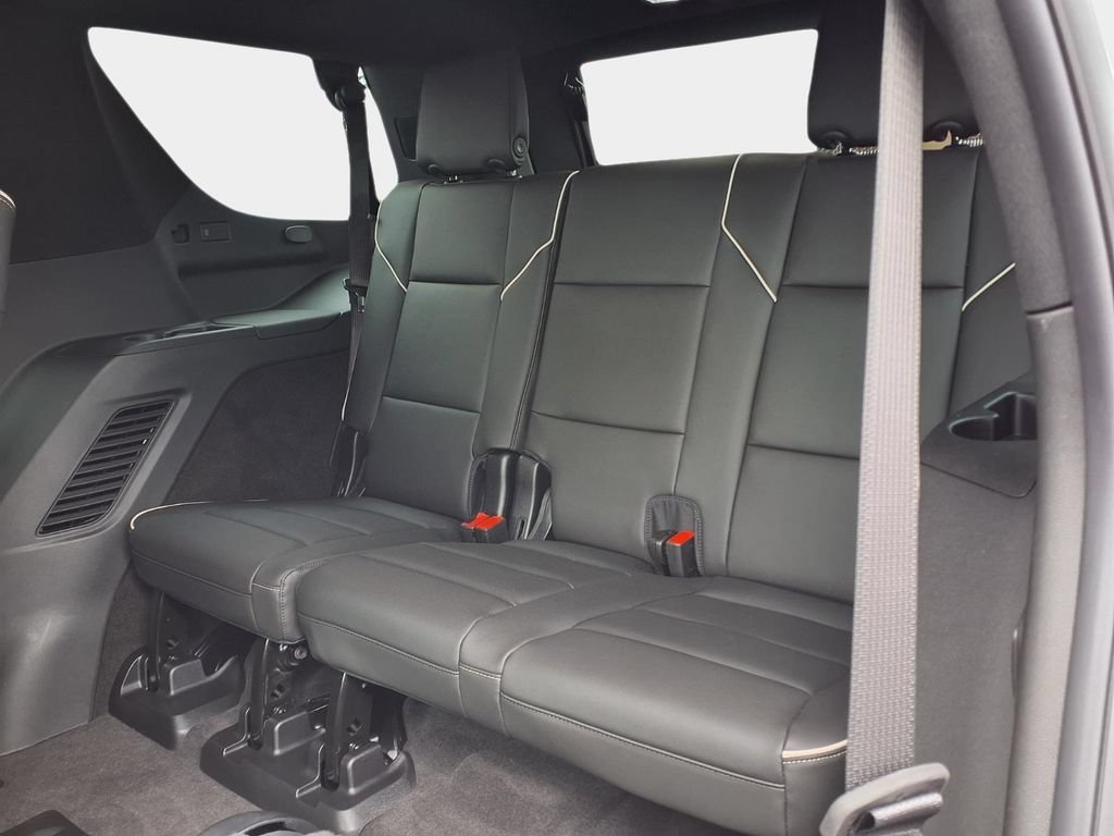 New 2026 Cadillac Escalade Luxury w/ LPO, Radiant Package RWD image 14