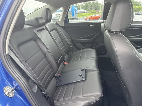 Used 2024 Volkswagen Jetta SE image 17