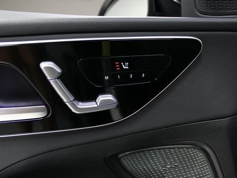 Used 2024 Mercedes-Benz C 300 Sedan image 19