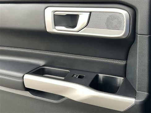 Certified 2022 Ford Explorer Limited w/ Equipment Group 301A image 20