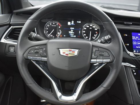 Used 2024 Cadillac XT6 Premium Luxury image 15