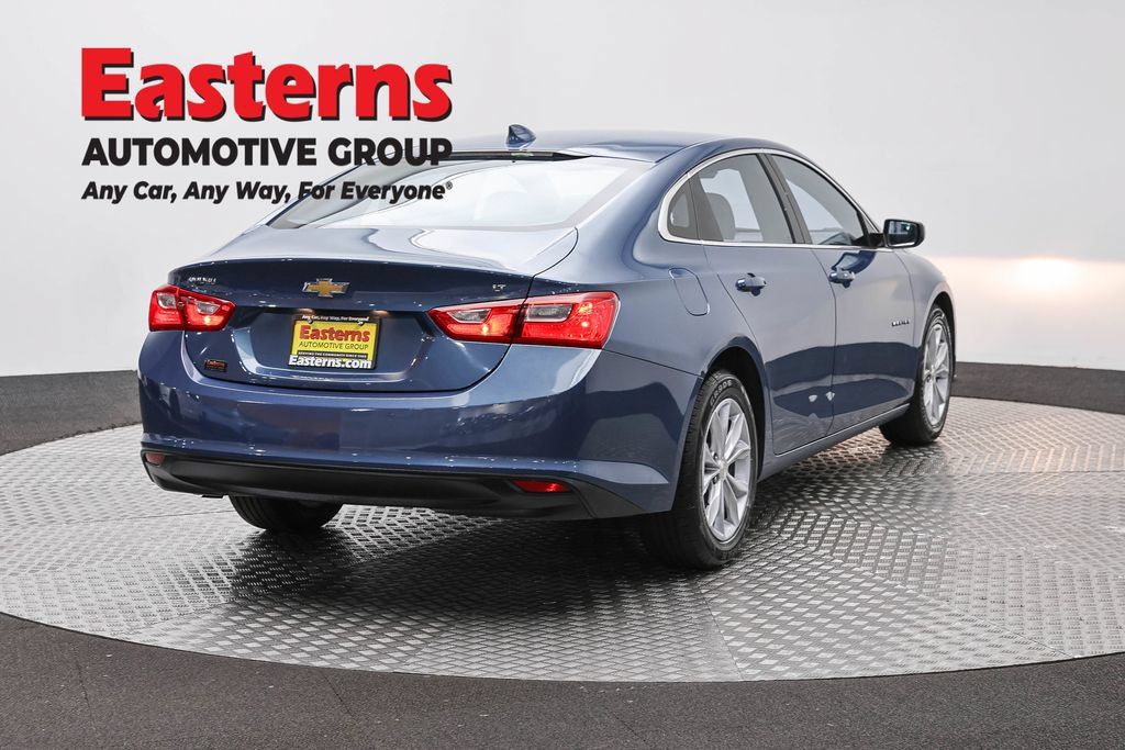 Used 2025 Chevrolet Malibu LT FWD image 5