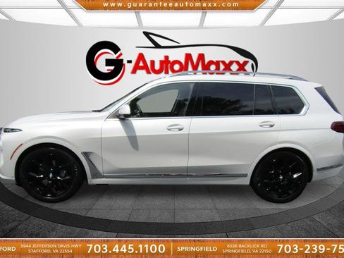 Used 2024 BMW X7 xDrive40i w/ Premium Package image 8