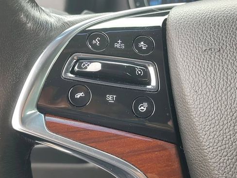 Used 2019 Cadillac Escalade Premium Luxury RWD image 20