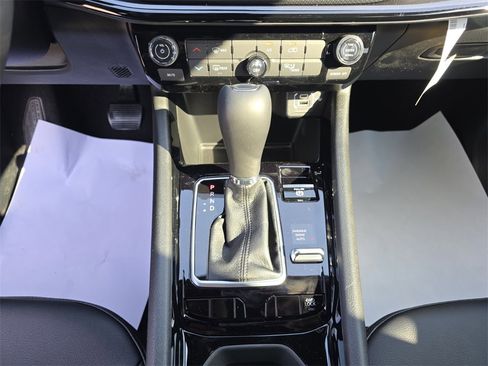 New 2026 Jeep Compass Latitude image 15