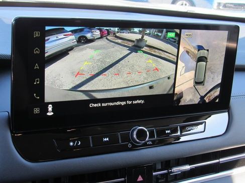 New 2025 Mitsubishi Outlander SE image 16