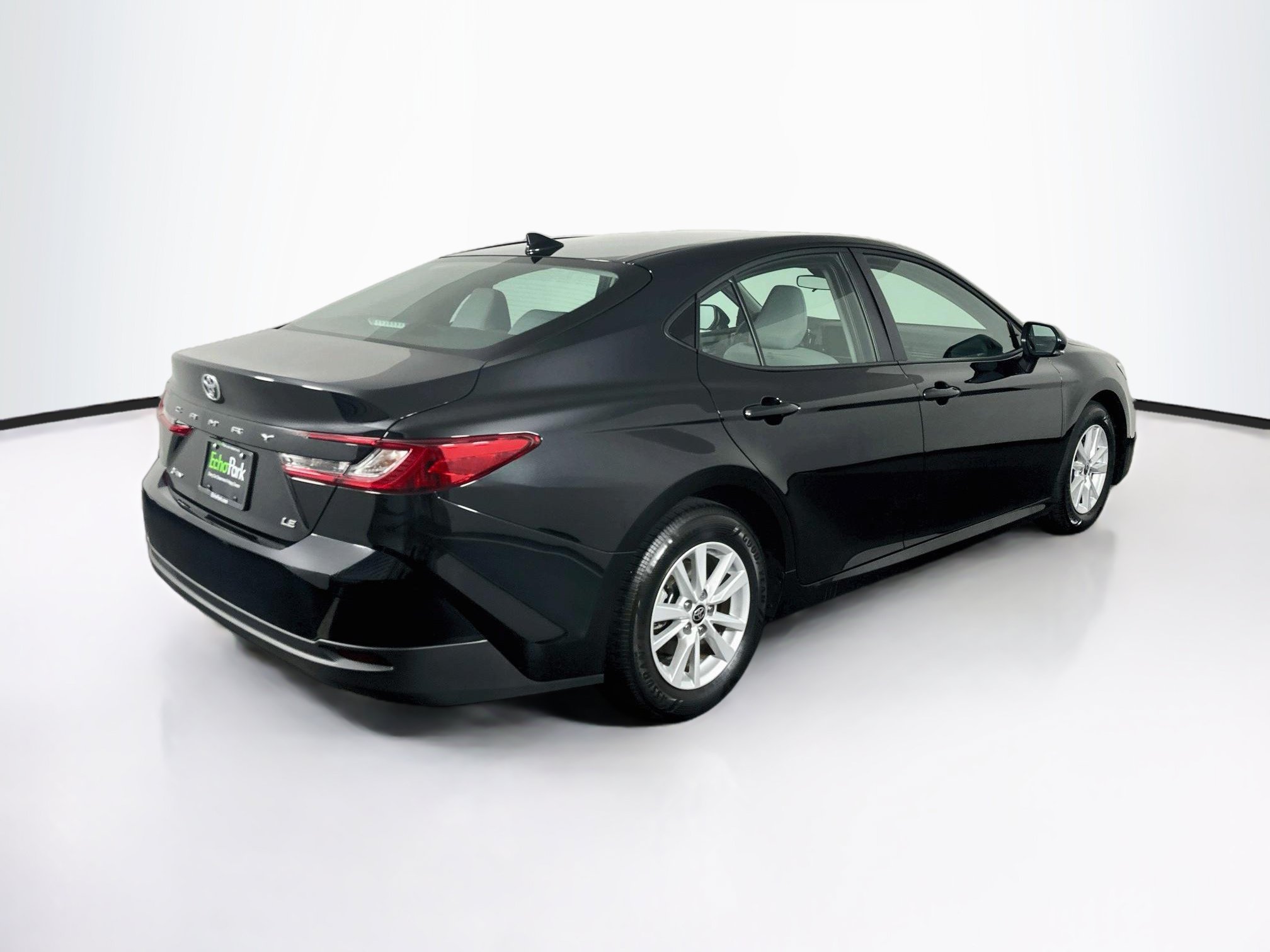 Used 2026 Toyota Camry LE FWD image 9