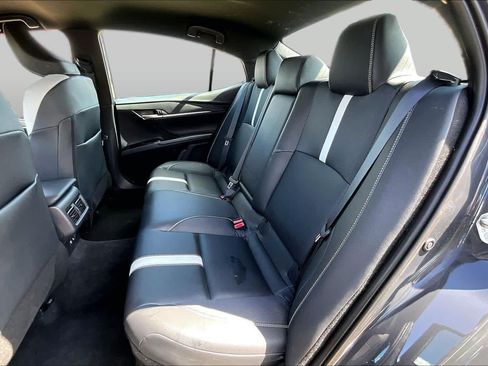 Used 2026 Toyota Camry SE FWD image 20