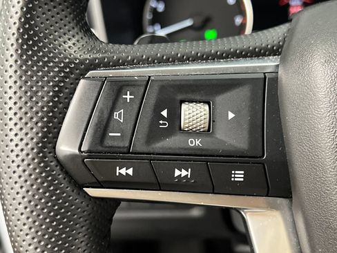 Used 2025 Mitsubishi Outlander SE AWD/4WD image 51