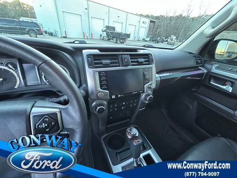 Used 2022 Toyota 4Runner Limited image 32