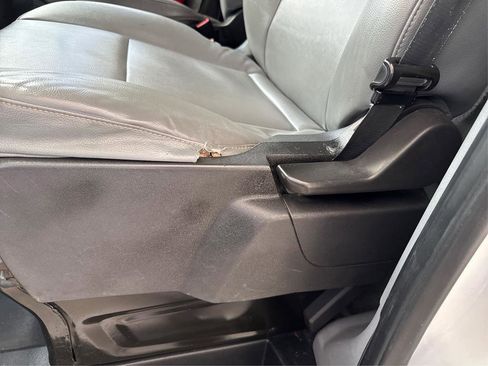 Used 2019 Ford Transit 250 148 Medium Roof image 18