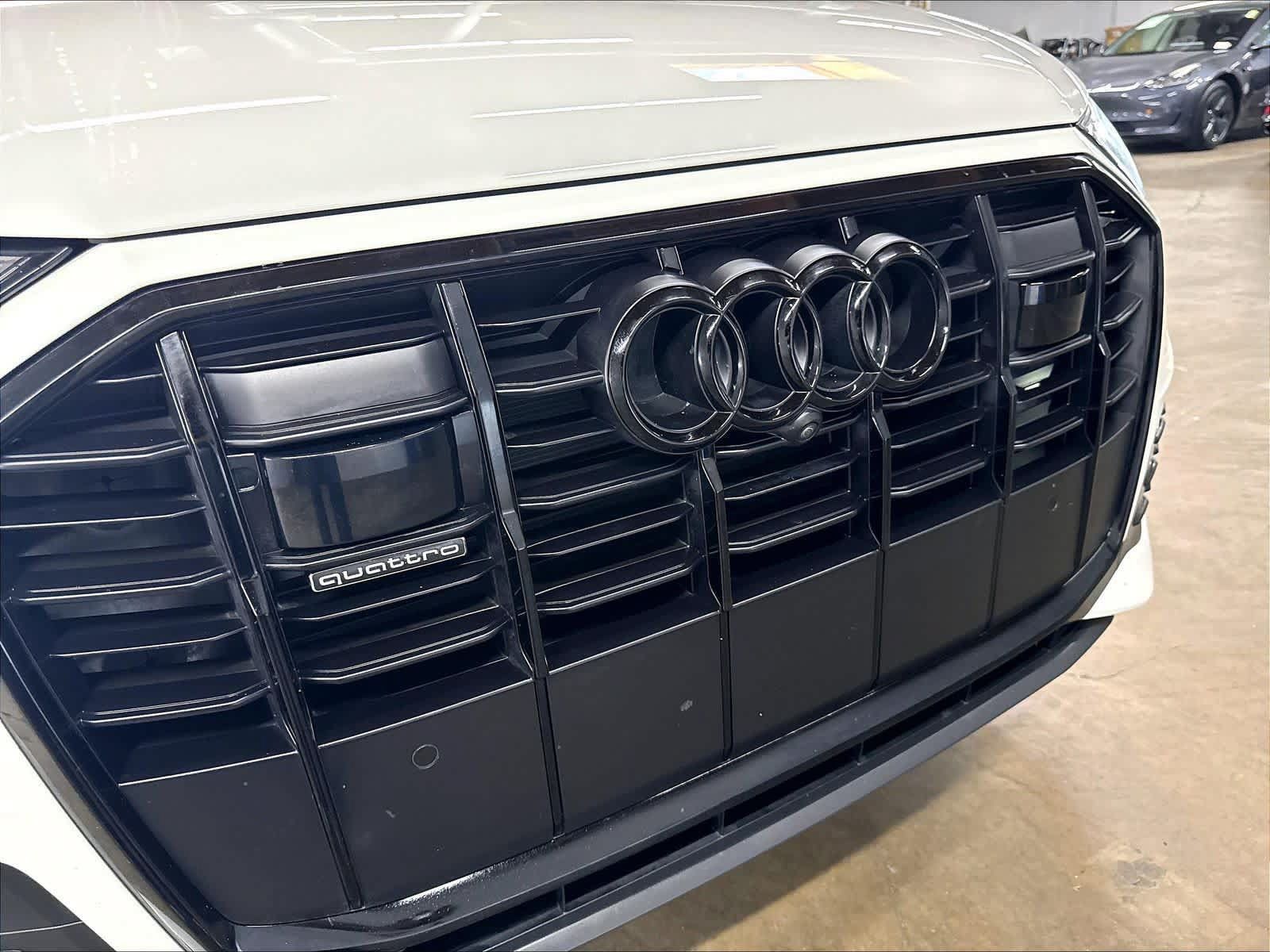 Used 2023 Audi Q7 3.0T Premium Plus w/ Premium Plus Package AWD/4WD image 31